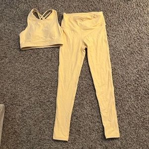 Mono B Activewear set size small